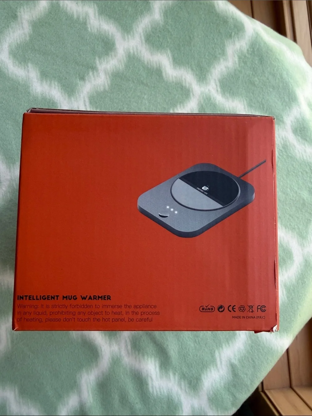 NWT Intelligent Mug Warmer with Black mug and warmer in Red Box